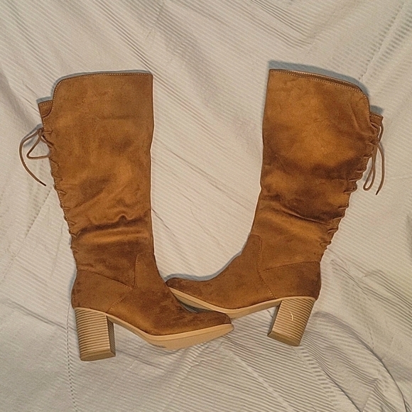 SODA Women's  Bohemian Chic Faux Suede Lace Up Boots Sz 10 3" heel Fall‎ NEW - Picture 1 of 5